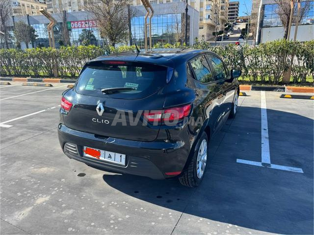 Renault Clio 4 Essence Manuelle 2017 à Rabat