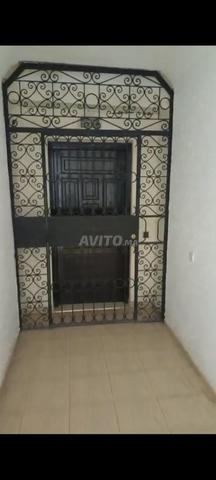 بيع شقة في موقع جيد الطابق الثاني المحاميد 9 - 2