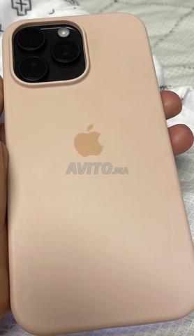 ايفون 15 برو ماكس 256 اسود في حالة جيدة