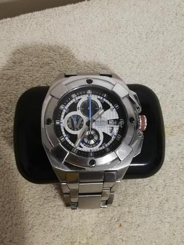 montreFestina pour homme, toute de france