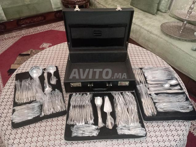 Aristokratisch S.L.G ART