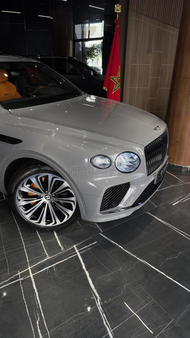 BENTLEY BENTAYGA AZURE HERMES