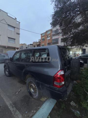 Pièce Mitsubishi pajero 2005
