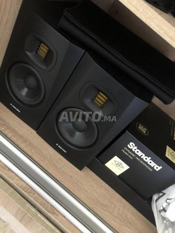 Adam Audio T5V Noir Pair et Micro UA SD-1