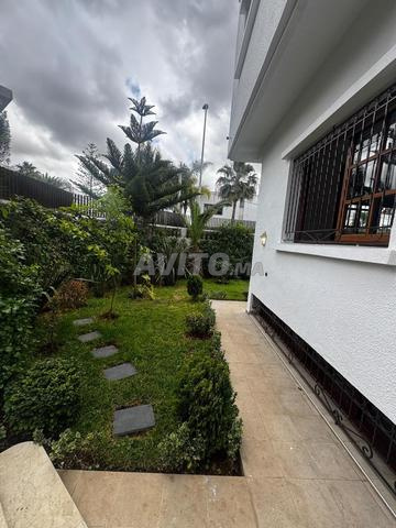 Villa de luxe 560m jamais habitée à rénover - 2