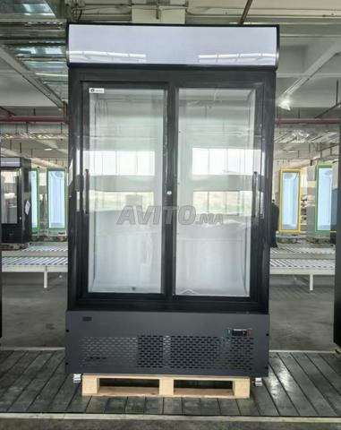 RÉFRIGÉRATEUR COMMERCIAL VERTICALE DOUBLE PORTES