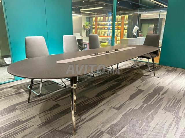 Table de réunion ovale