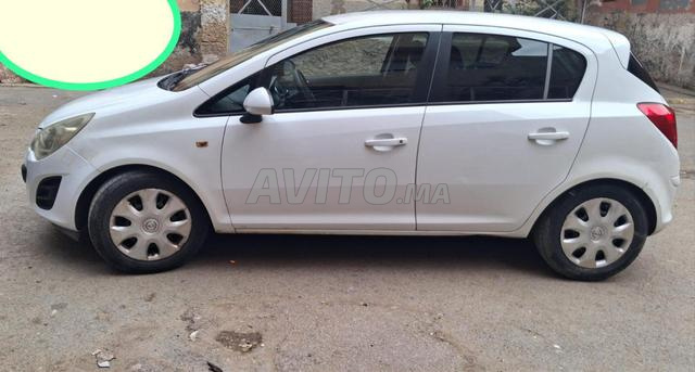 أوبل كورسا بنزين يدوية 2012 في الدار البيضاء - 2