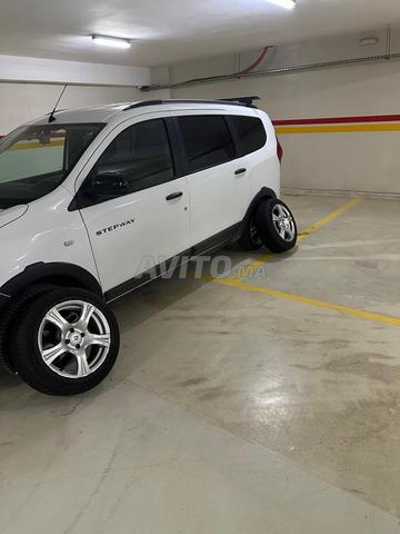 داسيا لودجي للبيع