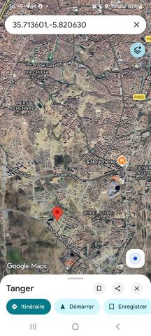 Terrain de 435 mètres, garage 6 étages, lotissement 15000 DH