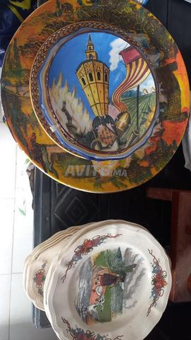 Collection d'assiettes anciennes