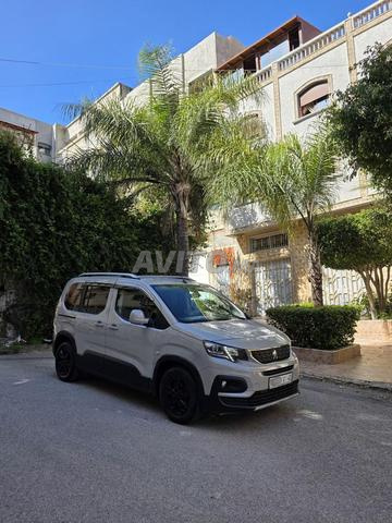 PEUGEOT Rifter Allure 1er(🖐🏽) 10/2019 à Tanger