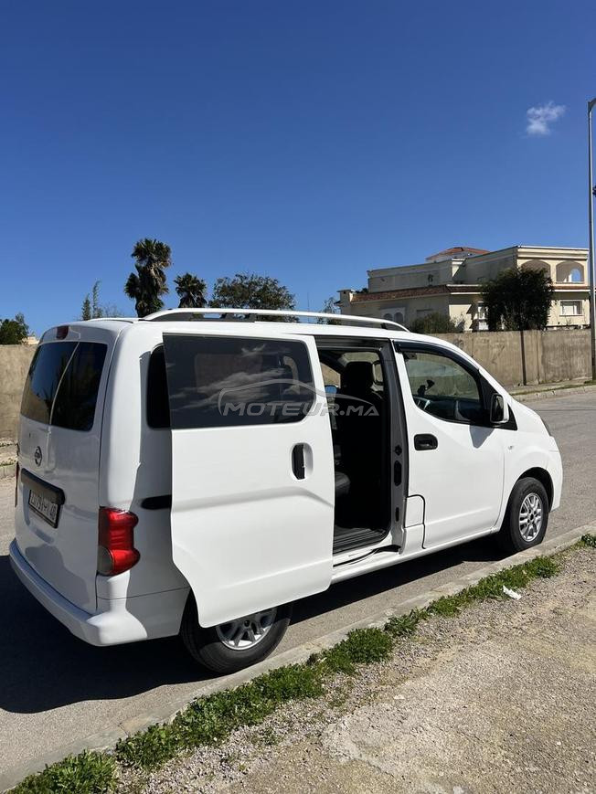 nissan nv200