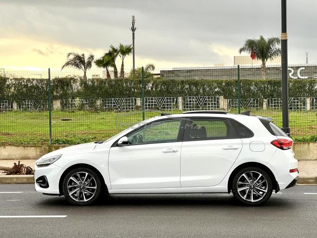 Hyundai et 30