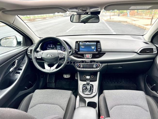 Hyundai et 30