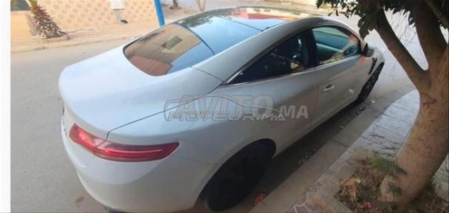 Renault Laguna Essence Automatique 2010 à Tétouan