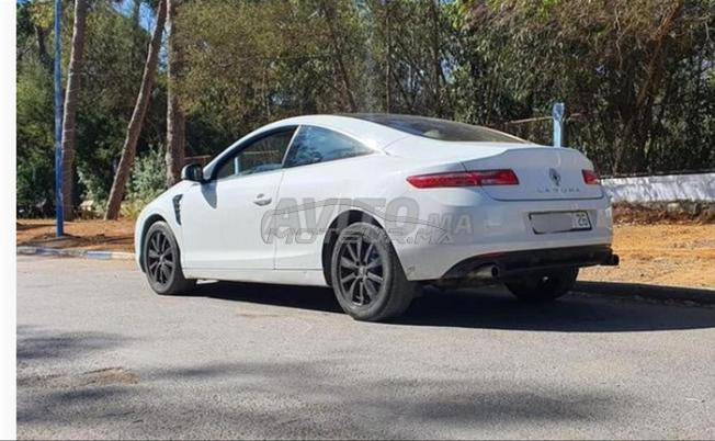 Renault Laguna Essence Automatique 2010 à Tétouan