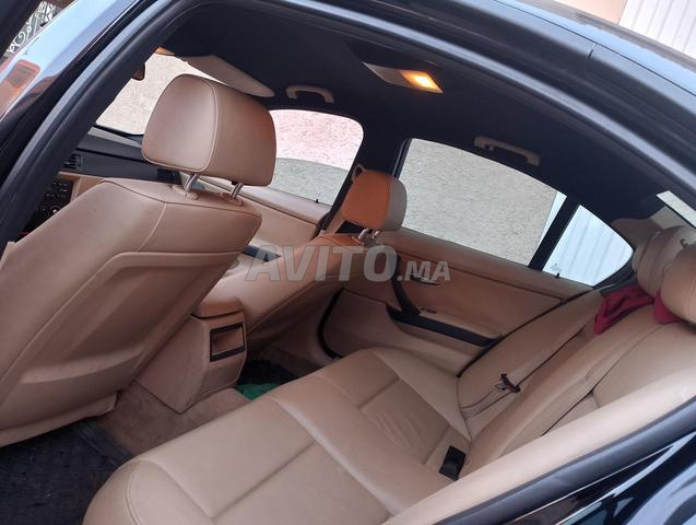 BMW الفئة الثالثة ديزل يدوي 2012 في مراكش