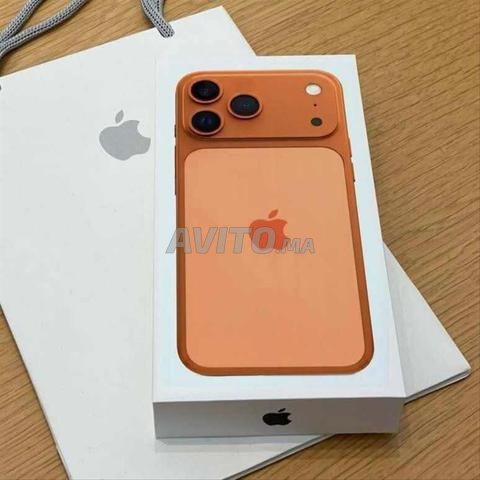 iPhone 17 pro max 512gb جديد لم يتم تفعيله أبدا