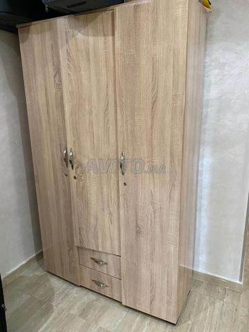 خزانة 120 سم 3 أبواب ودرجين - 2