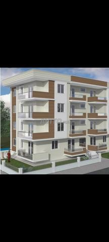 أرض R4 واجهة مثيرة للاهتمام