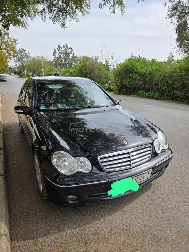 Mercedes-Benz 220 Diesel Manuelle 2006 à Rabat