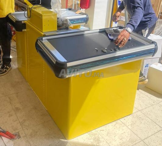 طاولة صندوق * مخرج صندوق * نقطة دفع سريعة