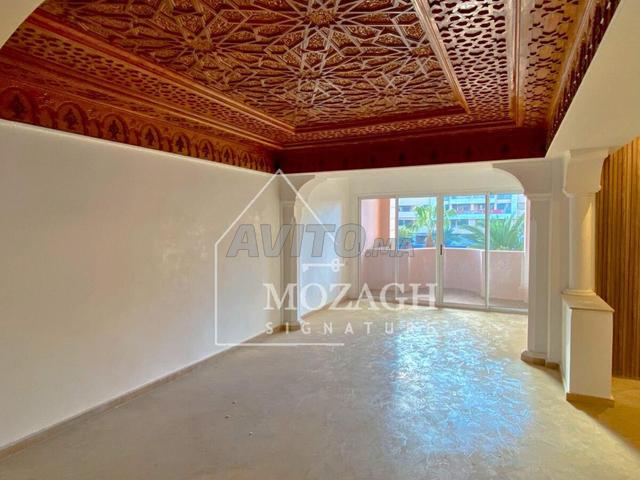 شقة واسعة في قلب شارع محمد السادس