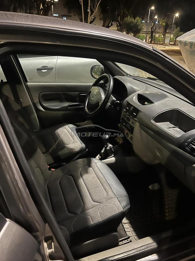 Renault Essence Manuelle 2011 à Casablanca
