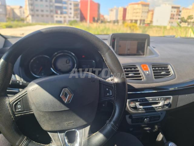 رونو فلوينس ديزل يدوية 2014 في الناظور