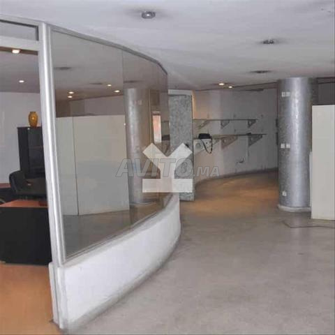 32632-محل للإيجار ب 80000 درهم في راسين - 2