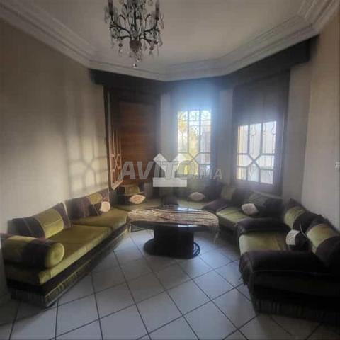 174660-فيلا للإيجار بـ 30000 درهم في لكريمات