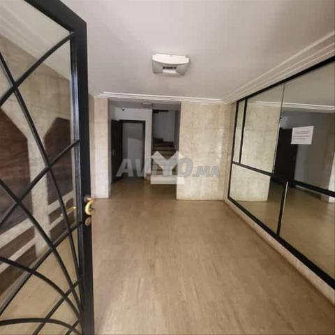 153852-شقة للإيجار بـ 23000 درهم في كوتييه - 2