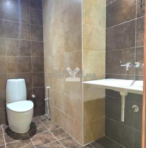 174547-شقة للإيجار بـ 15000 درهم في برجر - 2