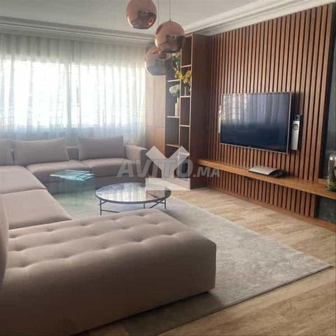 105258 - شقة للإيجار بـ 14000 درهم في بوركون (أنفا)