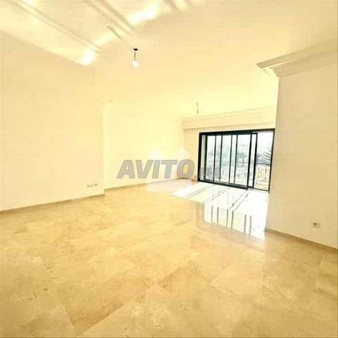 176183-شقة للإيجار بـ 15000 درهم في راسين