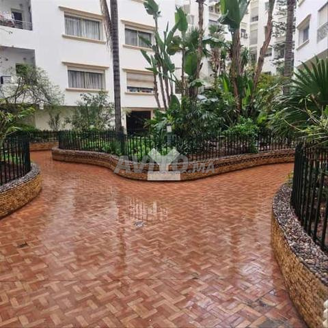 173663-Appt à louer à 15000DH à Bourgogne (Anfa)