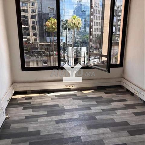 125043-Bureau à louer à 17000DH à Triangle D'Or - 2