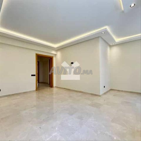 137016-شقة للإيجار بـ 10000 درهم في راسين - 2