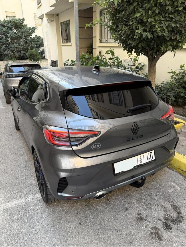 Renault Clio Diesel Manuelle 2024 à Tanger