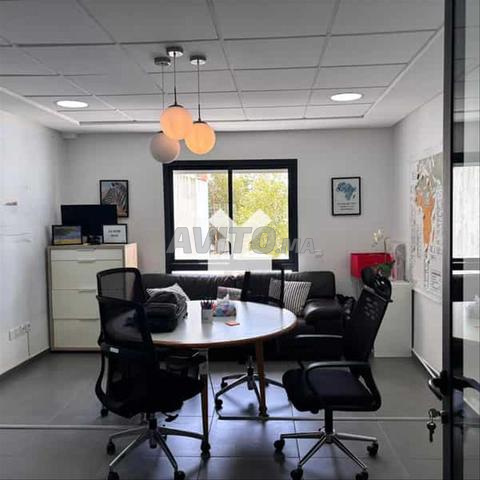 104510-مكتب للإيجار بـ 15000 درهم في راسين