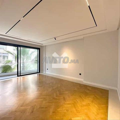 170739-شقة للإيجار بـ 15000 درهم في سيل