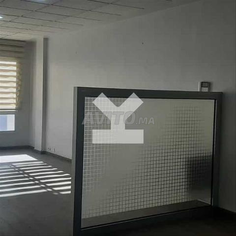 21250-مكتب للإيجار بـ 12000 درهم في المعاريف إكستنسيون - 2