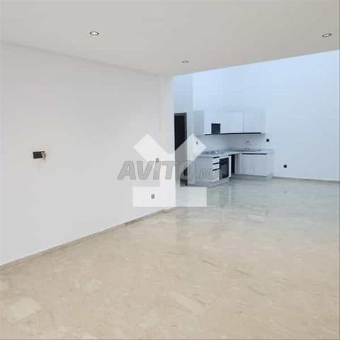 160266-شقة للإيجار بـ 8500 درهم في عين الشق - 2