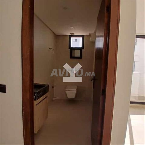 113756-مكتب للإيجار بـ 9500 درهم في أولفا - 2