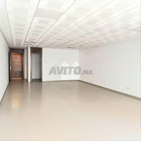 175532-مكتب للإيجار بـ 7800 درهم في أولفا - 2