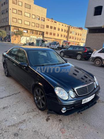 مرسيدس W211 E220