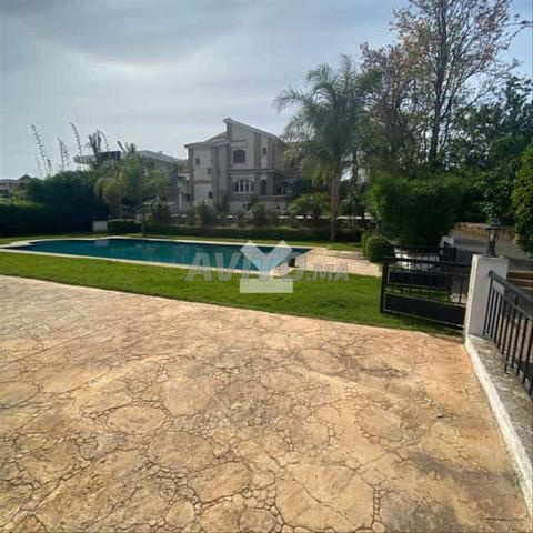 46956-بيع فيلا في الرباط المنزه الرباط بمساحة 6759 متر مربع