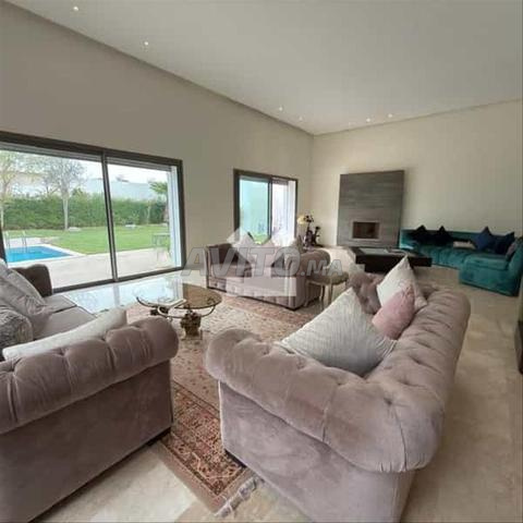 176454-بيع فيلا في بوسكورة بوسكورة بمساحة 1099 م - 2