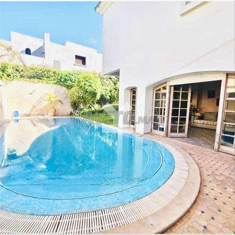 176784-Vente Villa à Casablanca Ain Diab de 488 m²
